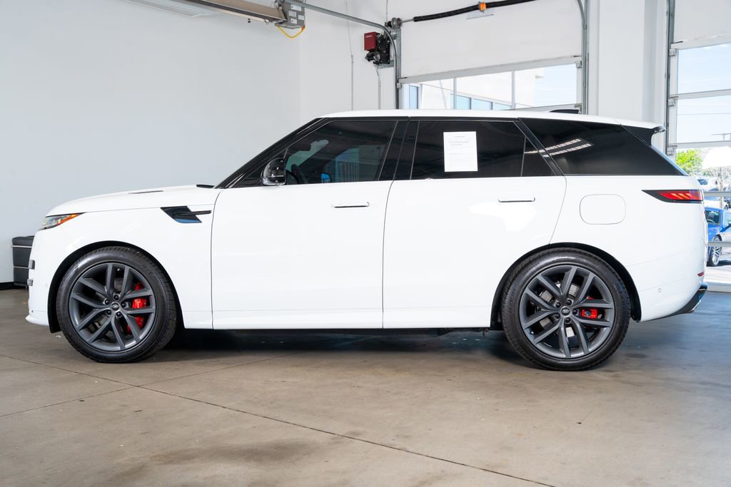 Used 2025 Land Rover Range Rover Sport Dynamic SE image 20
