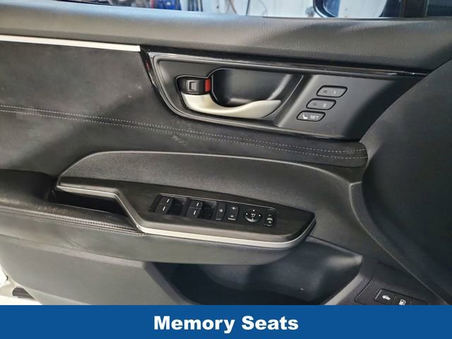 Used 2018 Honda Clarity Touring image 16