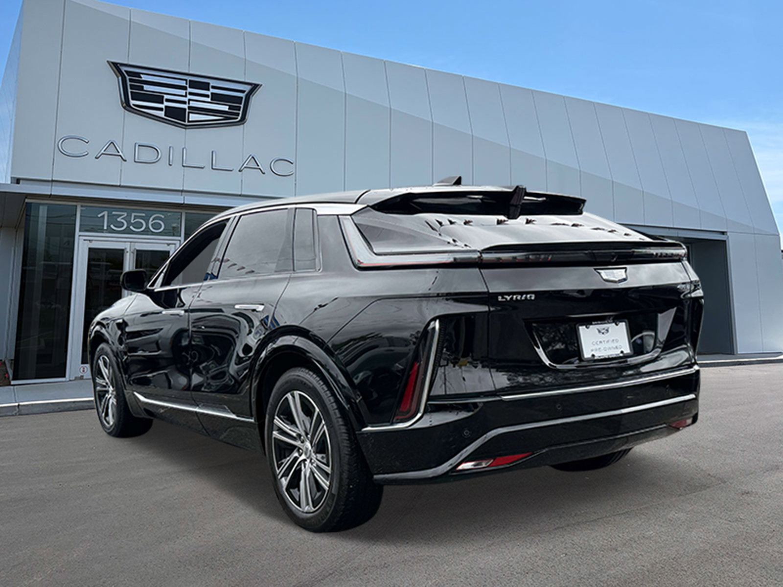 Used 2024 Cadillac Lyriq Luxury RWD image 4