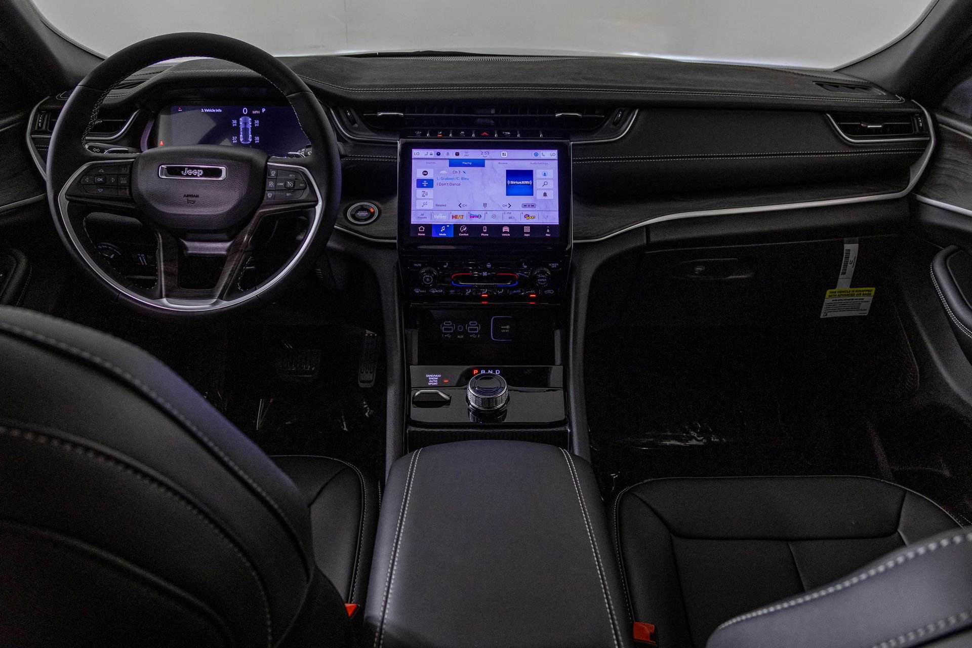 New 2025 Jeep Grand Cherokee Limited image 4