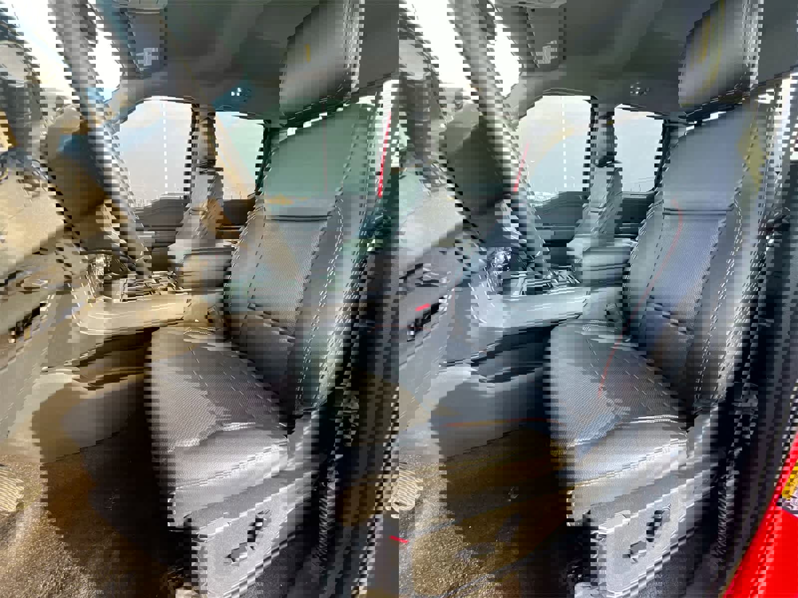 Used 2021 Ford F150 Lariat w/ Trailer Tow Package image 16