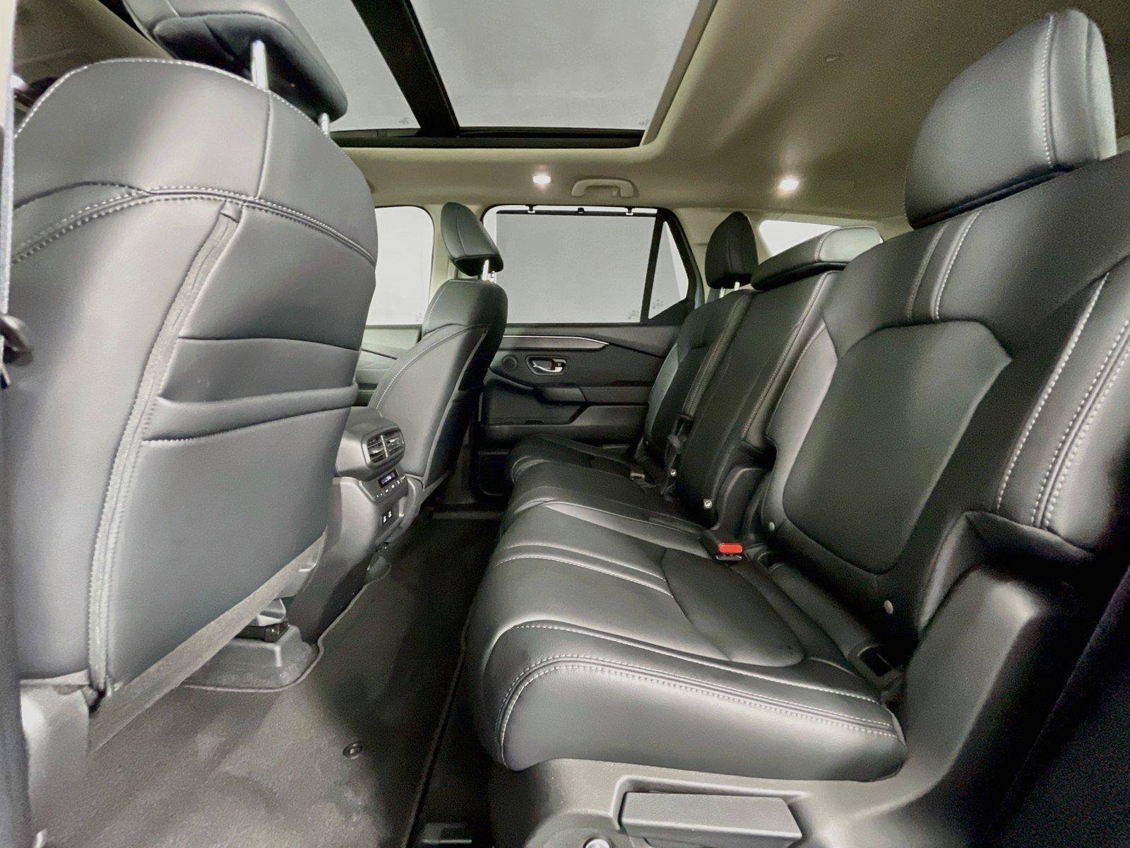 Used 2026 Honda Pilot image 25