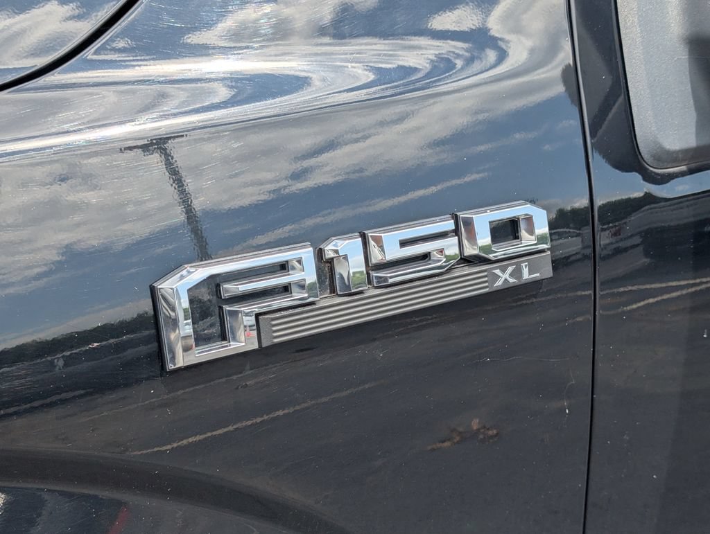 Used 2017 Ford F150 XL w/ Equipment Group 101A Mid AWD/4WD image 9