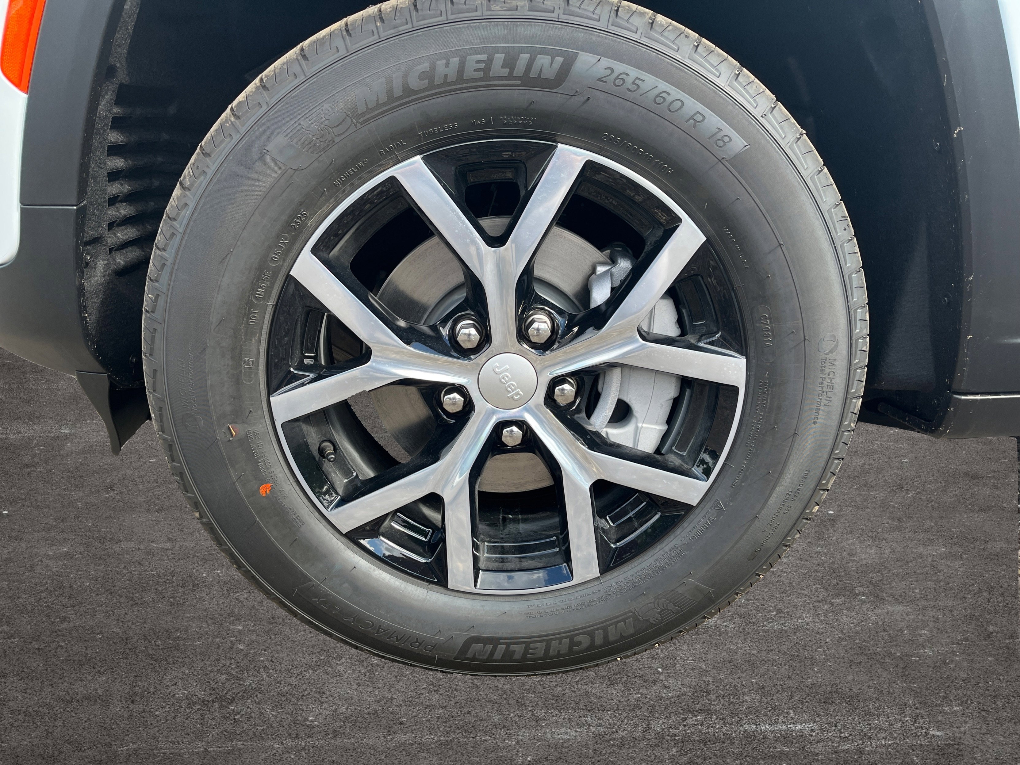 New 2025 Jeep Grand Cherokee Limited image 34