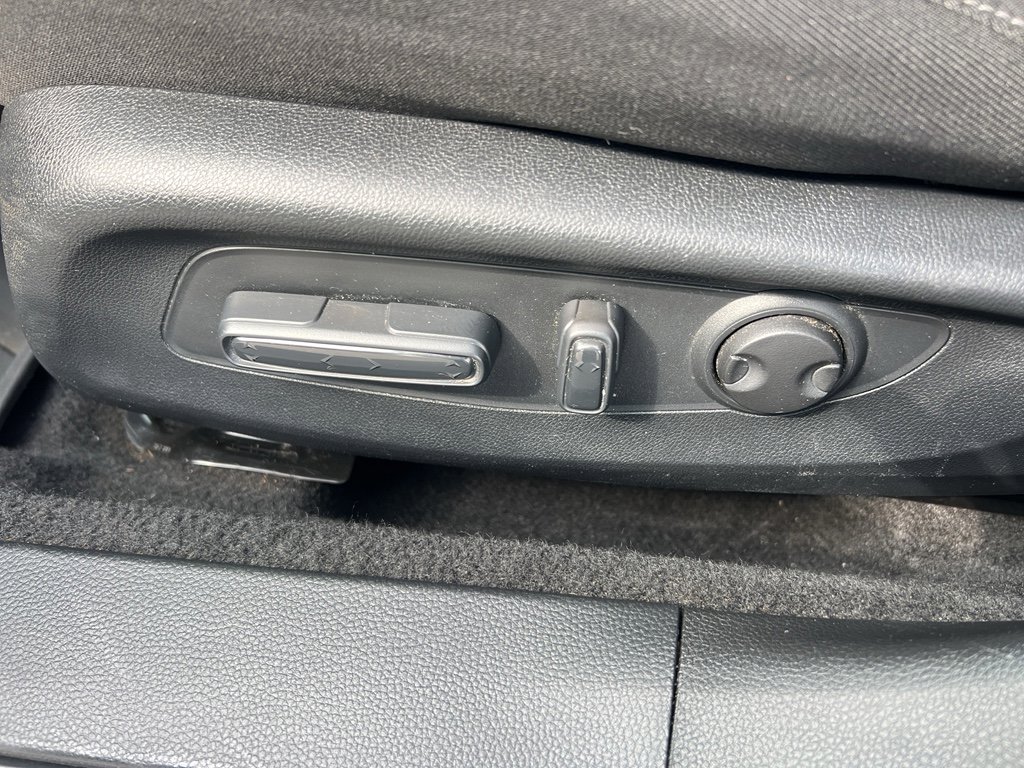 Certified 2023 Honda Accord Sport image 24