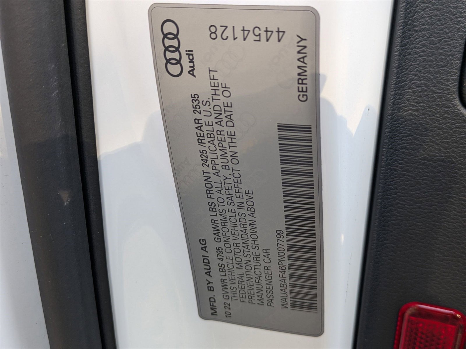 Used 2023 Audi A4 2.0T Premium w/ Convenience Package image 17