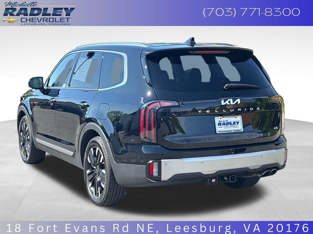 Used 2024 Kia Telluride SX Prestige w/ Towing Package image 3