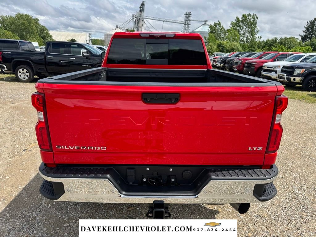 Used 2024 Chevrolet Silverado 2500 LTZ w/ LTZ Premium Package AWD/4WD image 4