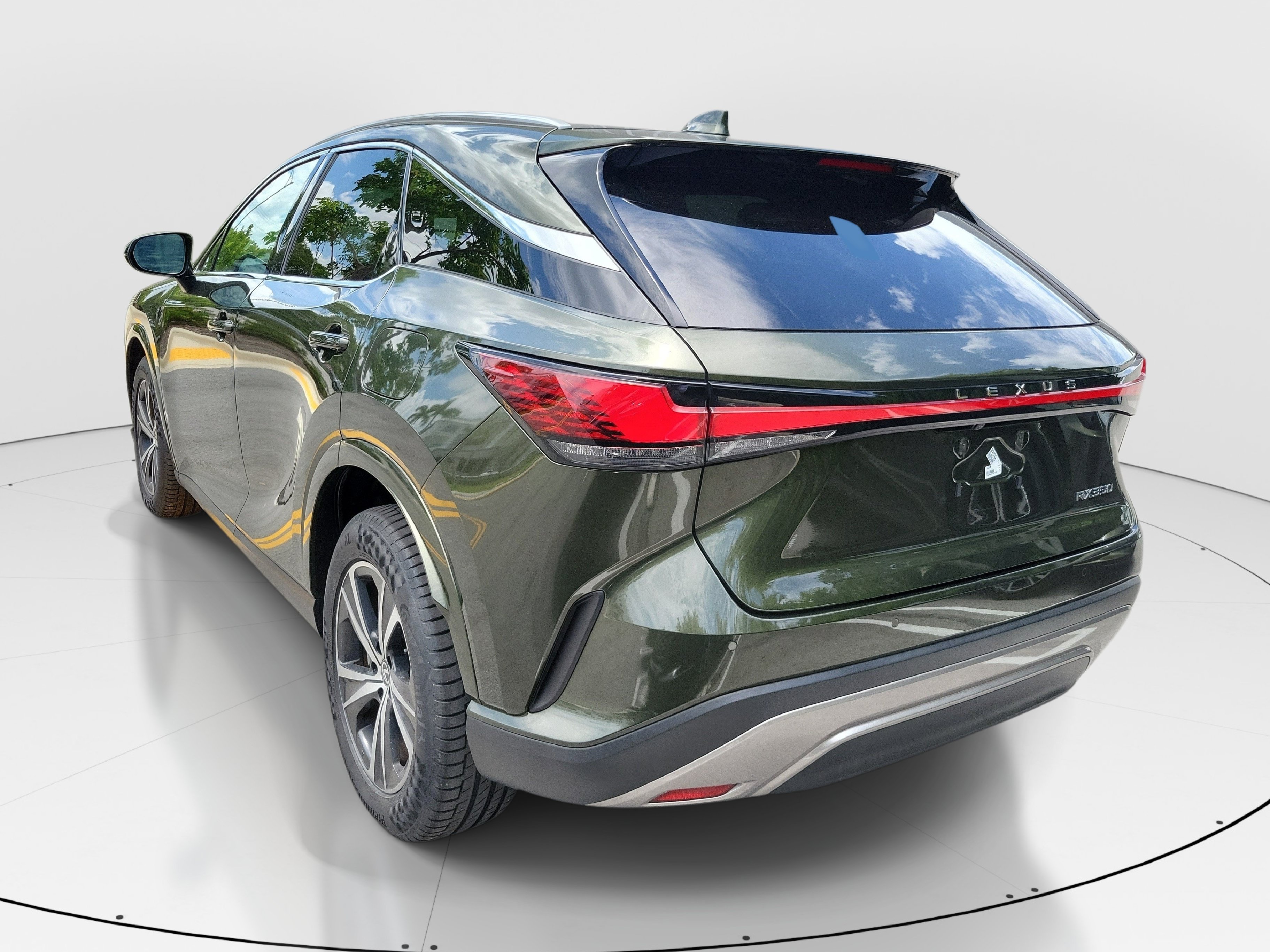 Used 2023 Lexus RX 350 Premium w/ Cold Area Package FWD image 4