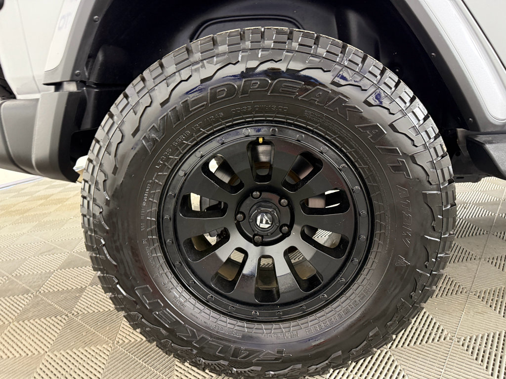 Used 2018 Jeep Wrangler Unlimited Sahara image 7