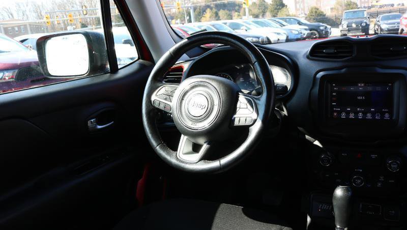 Used 2019 Jeep Renegade Trailhawk w/ Cold Weather Group II image 19