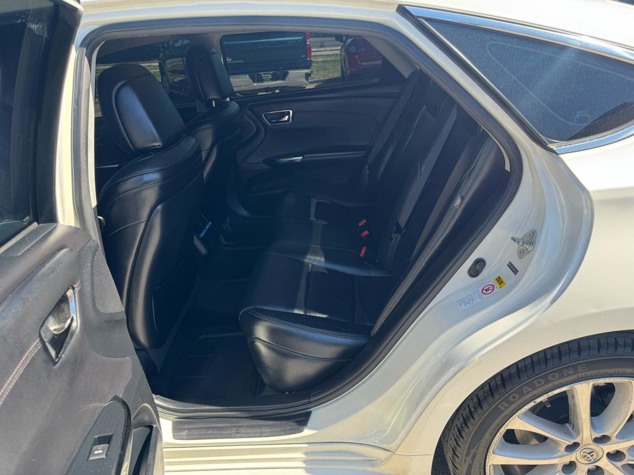 Used 2013 Toyota Avalon XLE Touring image 11