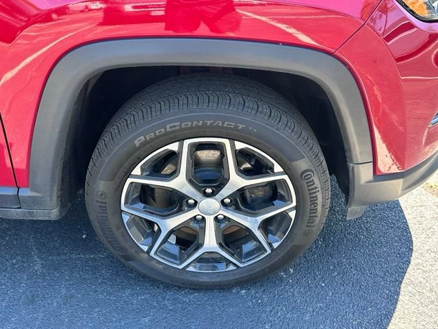 Used 2024 Jeep Compass Limited AWD/4WD image 12