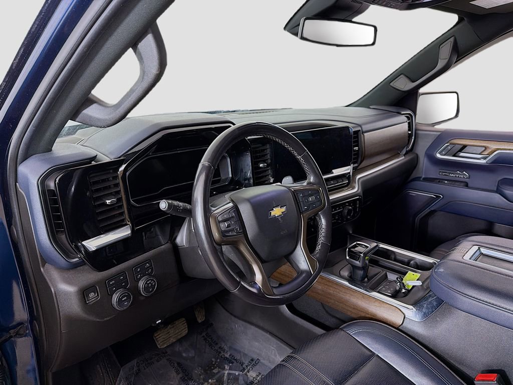 Used 2022 Chevrolet Silverado 1500 High Country w/ High Country Premium Package image 23