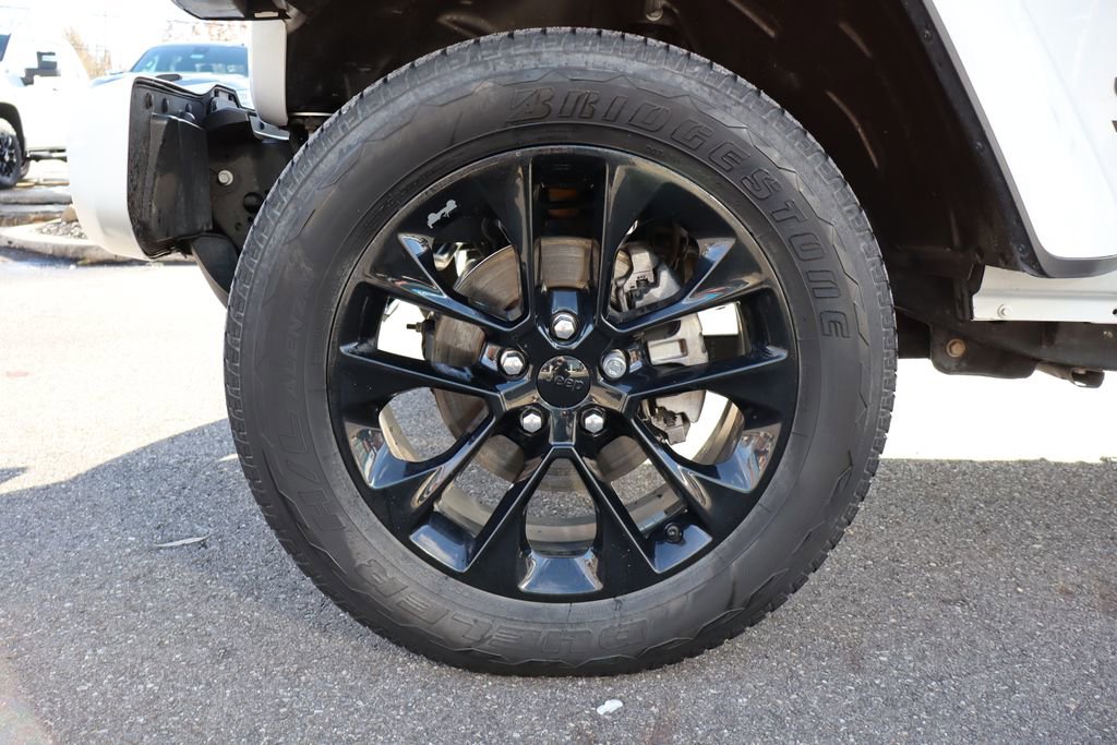 Used 2020 Jeep Wrangler Unlimited Sahara image 30