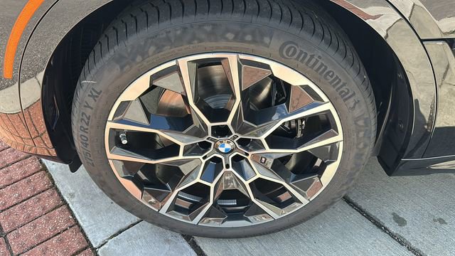 New 2026 BMW X7 M60i image 6