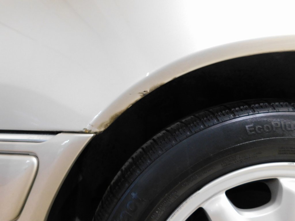 Used 1999 Mercedes-Benz E 320 4MATIC Sedan image 63