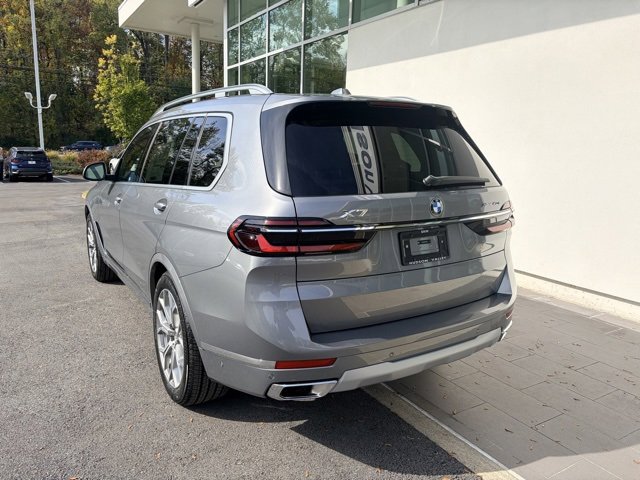 New 2026 BMW X7 xDrive40i image 3