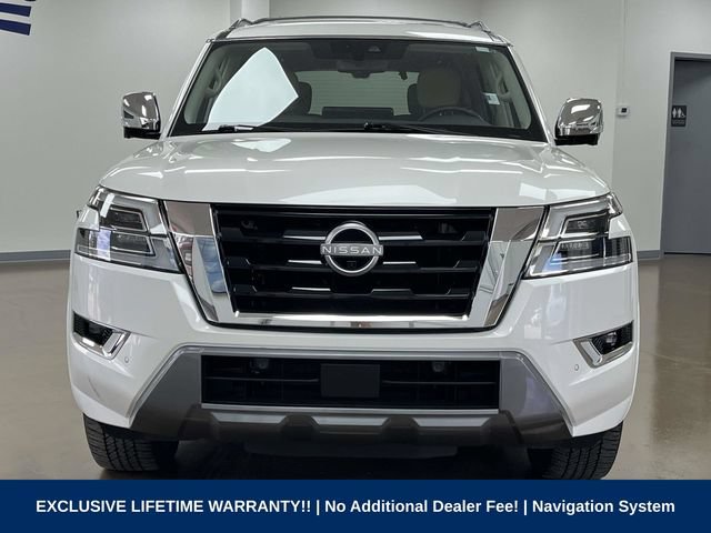 Used 2024 Nissan Armada Platinum w/ Captain's Chairs Package RWD image 2