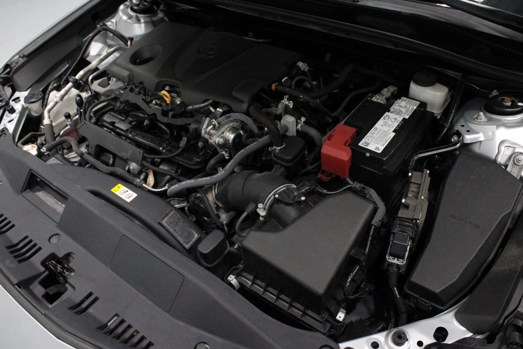 Used 2024 Toyota Camry LE FWD image 14