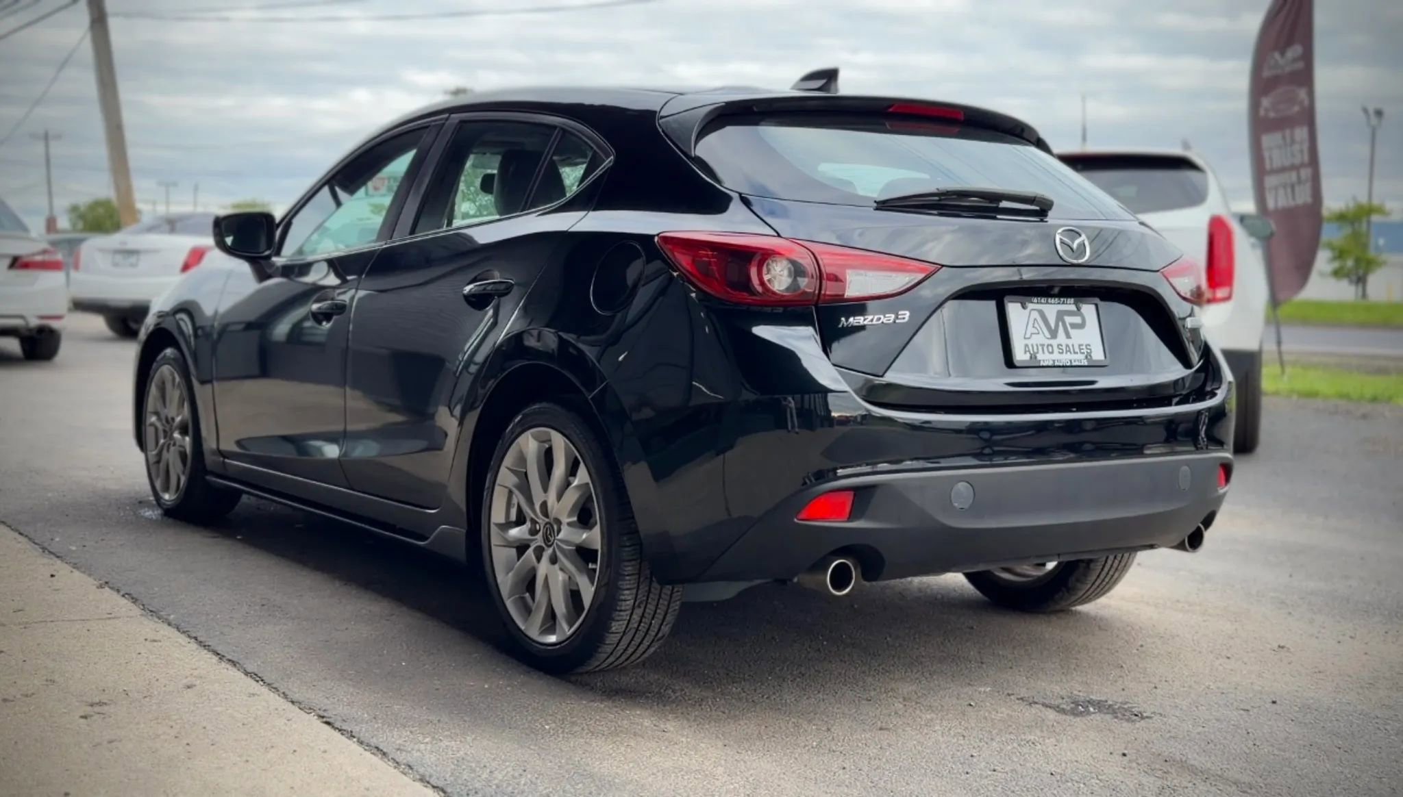 Used 2015 MAZDA MAZDA3 s Grand Touring w/ Appearance Package FWD image 4
