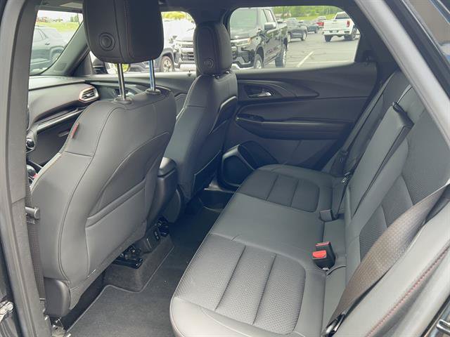 Used 2023 Chevrolet TrailBlazer RS w/ Sun and Liftgate Package FWD image 15