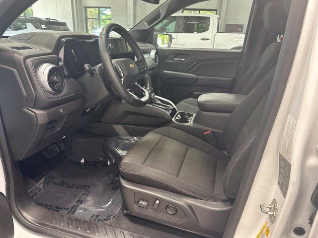 Used 2024 Chevrolet Colorado LT w/ LT Convenience Package II AWD/4WD image 12