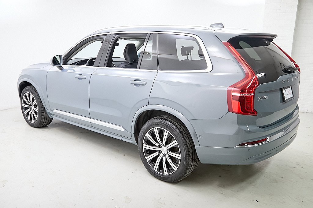 Certified 2023 Volvo XC90 B5 Plus image 8