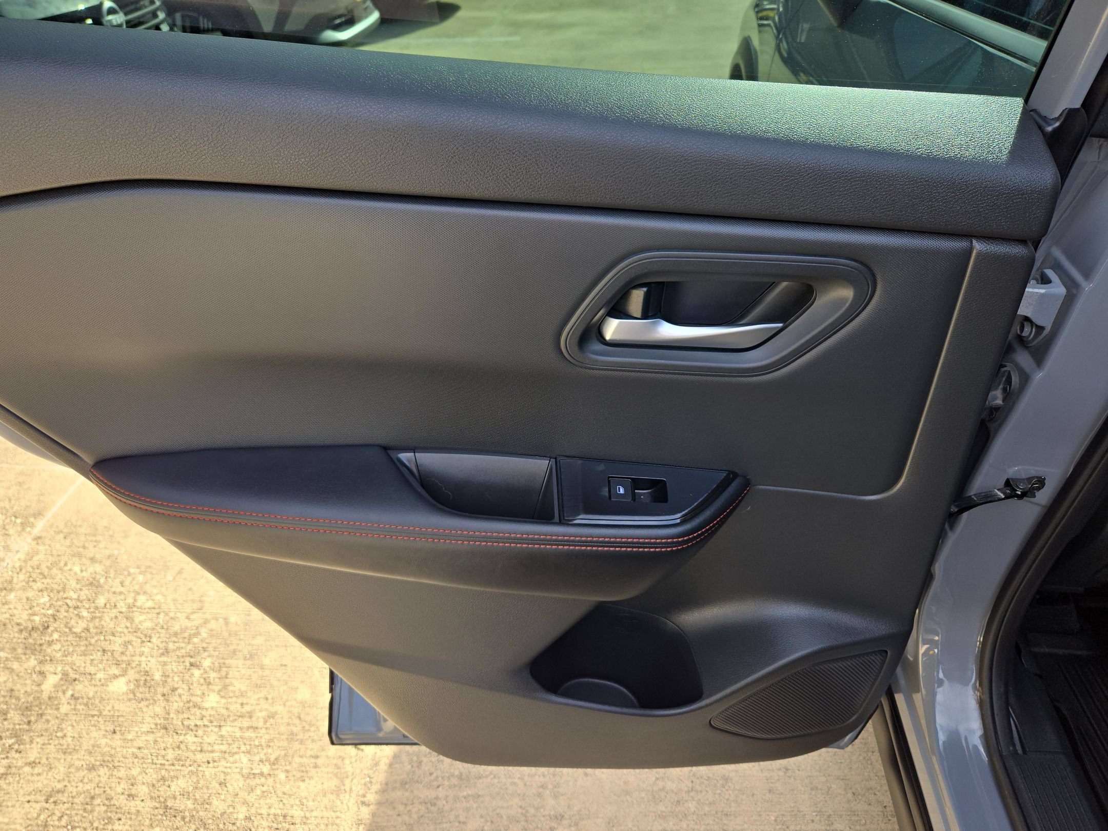 Certified 2026 Nissan Rogue SV AWD/4WD image 14