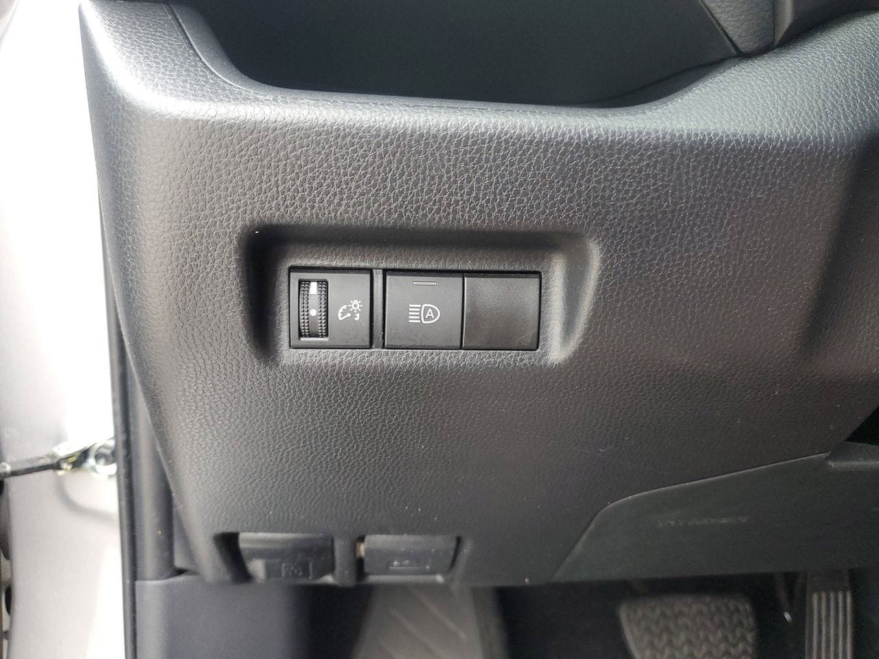 Used 2024 Toyota RAV4 LE FWD image 26