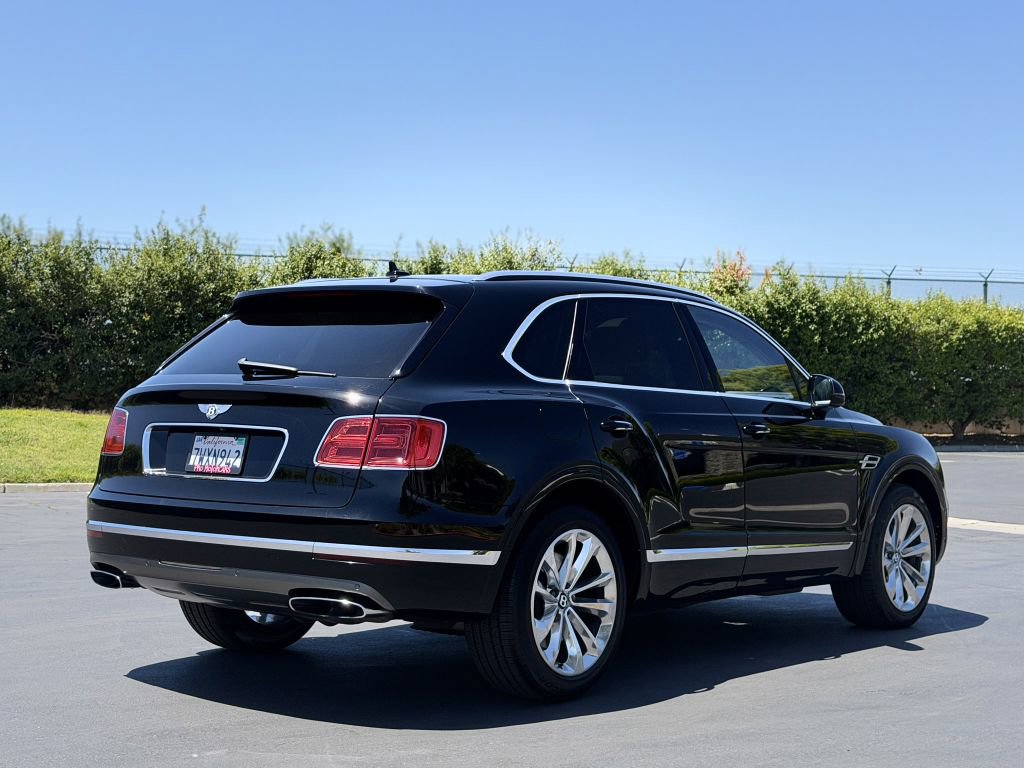Used 2017 Bentley Bentayga AWD/4WD image 10