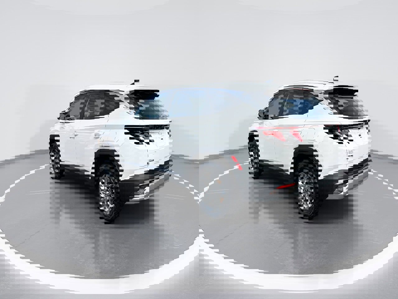 Used 2025 Hyundai Tucson SE image 6