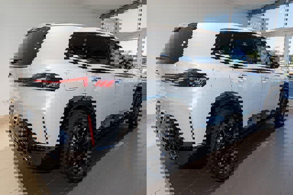 Used 2026 BMW XM Label Red image 5