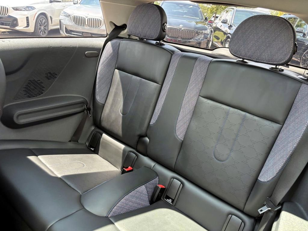 Certified 2025 MINI Cooper S image 27