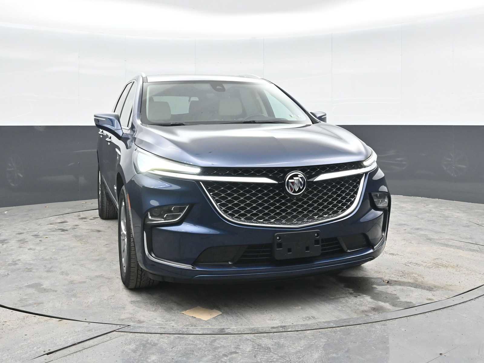 Used 2023 Buick Enclave Avenir w/ Avenir Technology Package image 5