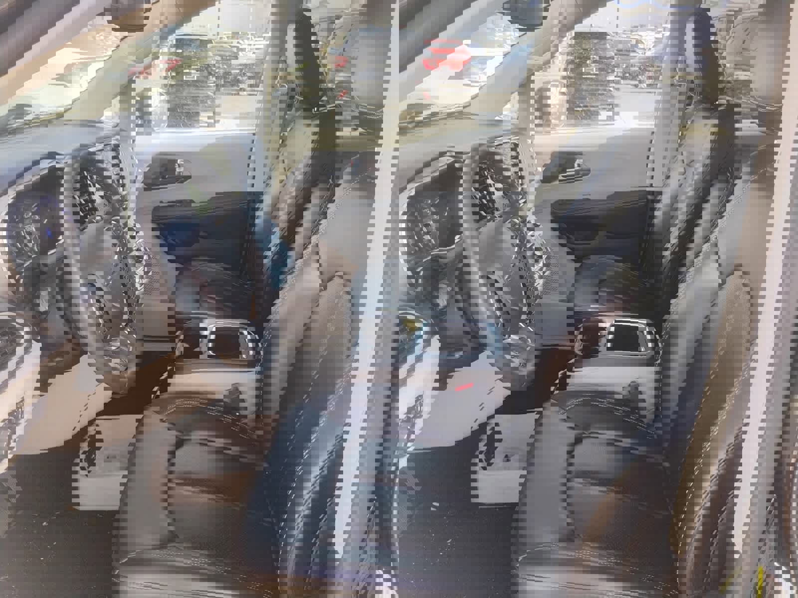 Used 2023 Chrysler Pacifica Touring-L image 8