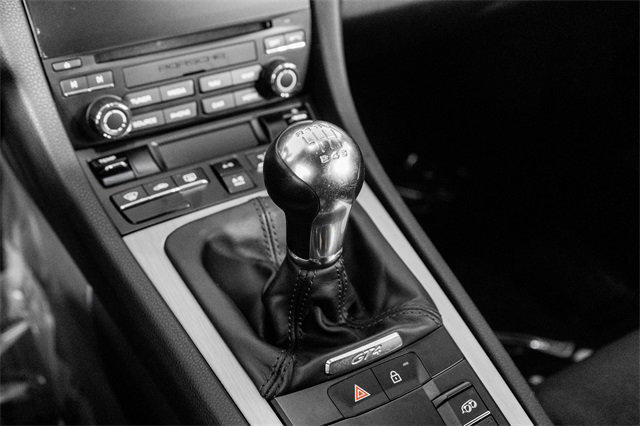 Used 2020 Porsche 718 Cayman GT4 image 25