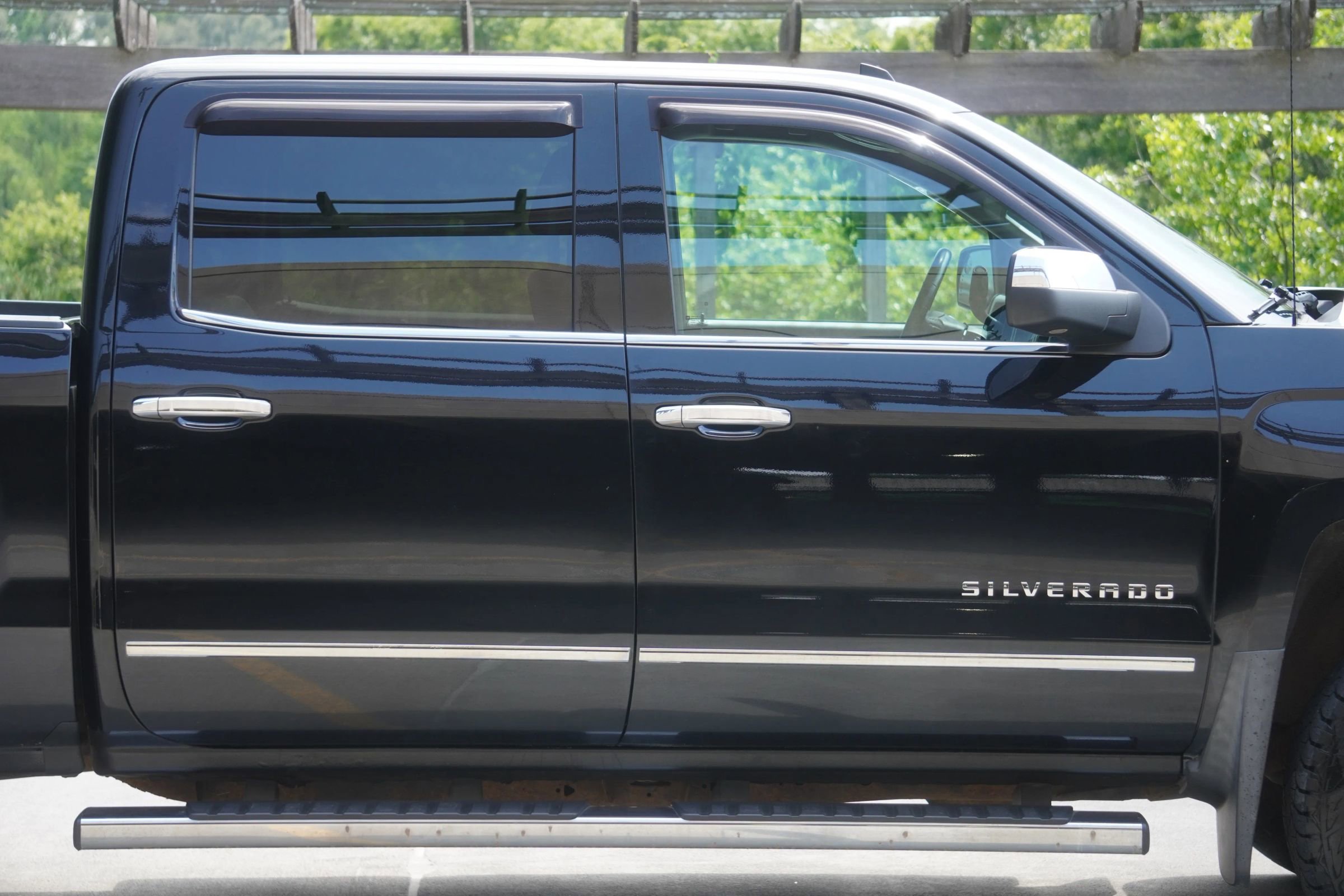 Used 2017 Chevrolet Silverado 1500 LTZ w/ Sport Package AWD/4WD image 22