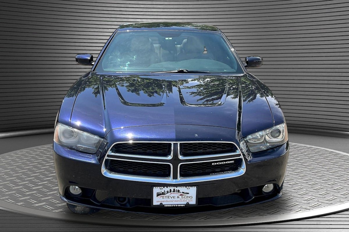 Used 2012 Dodge Charger SXT Plus RWD image 2