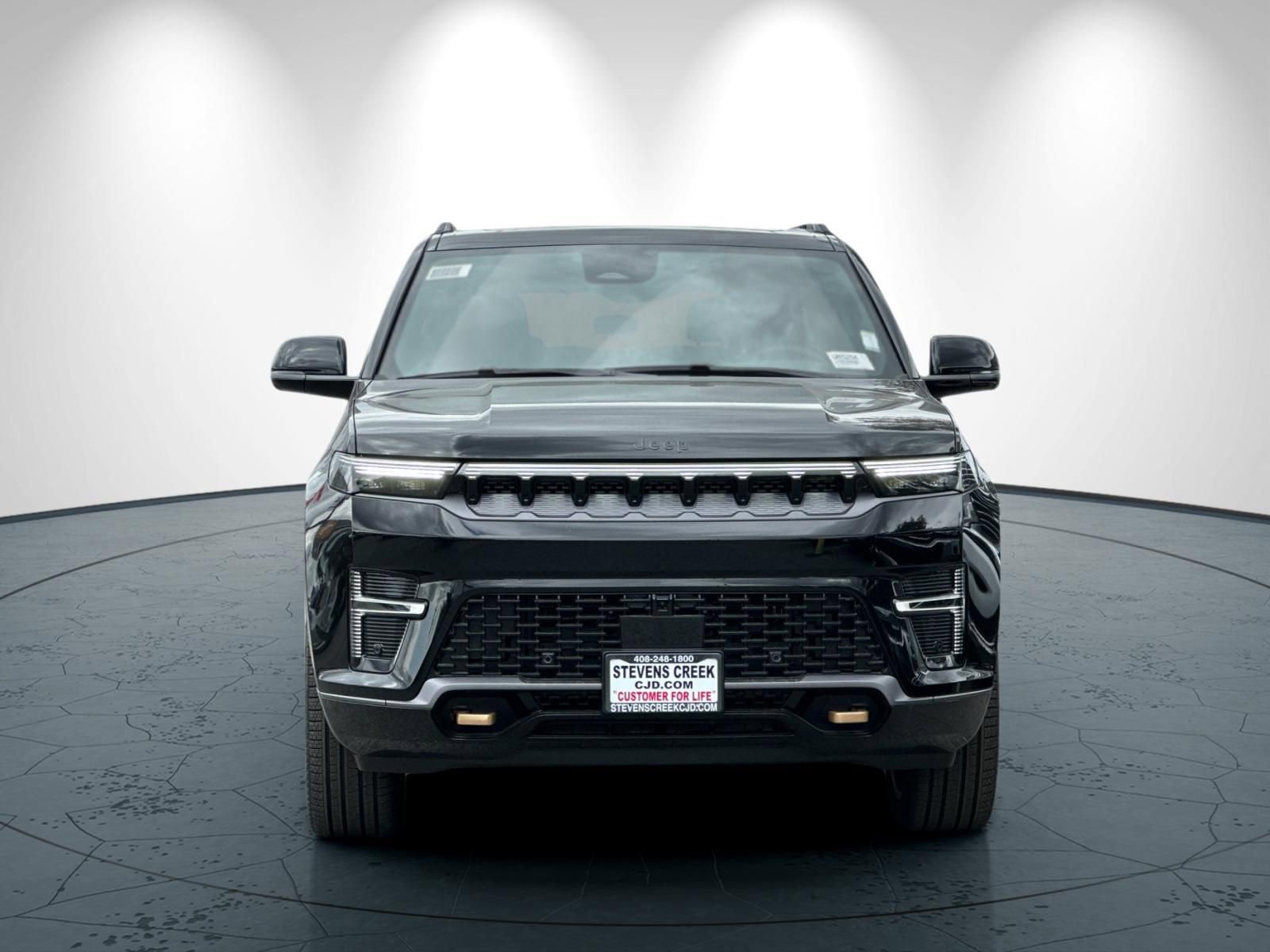 New 2026 Jeep Grand Wagoneer 4WD image 9