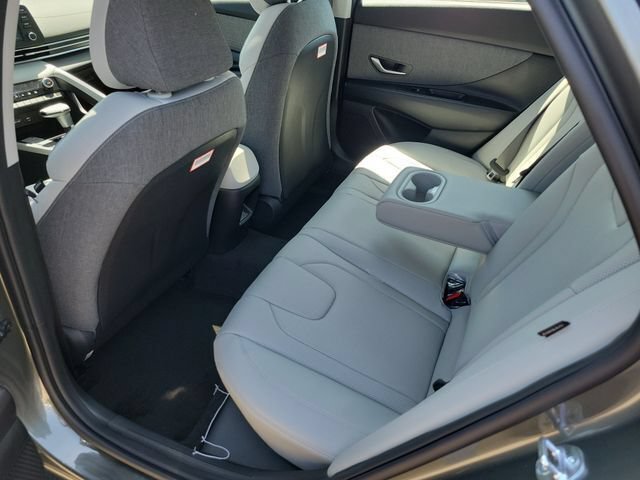New 2026 Hyundai Elantra SEL Sport FWD image 25