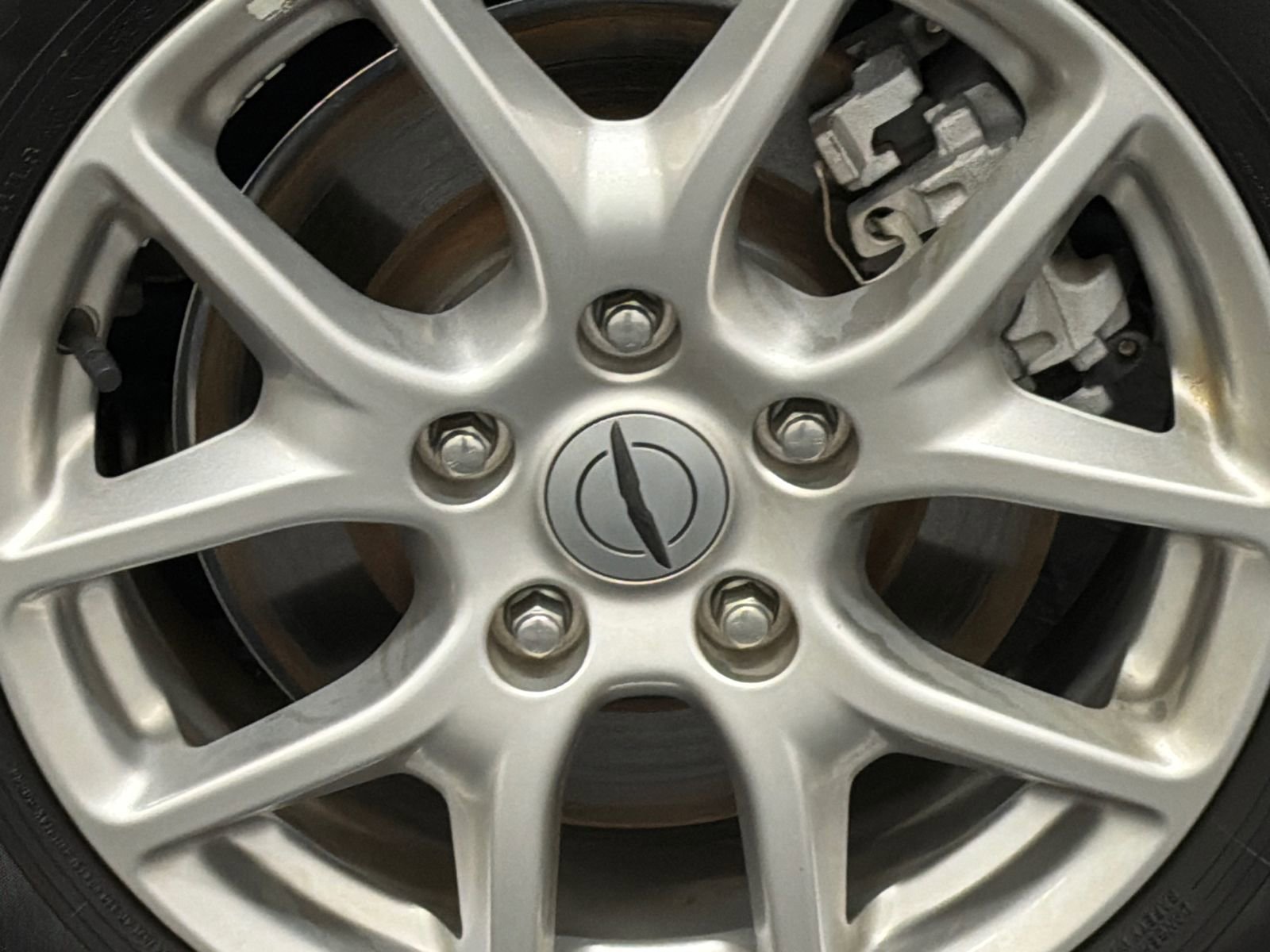 Used 2024 Chrysler Pacifica Touring-L image 5