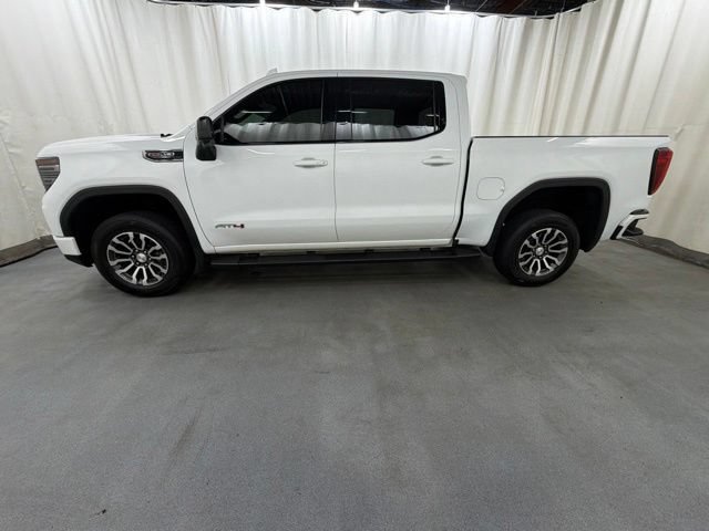Used 2023 GMC Sierra 1500 AT4 AWD/4WD image 3