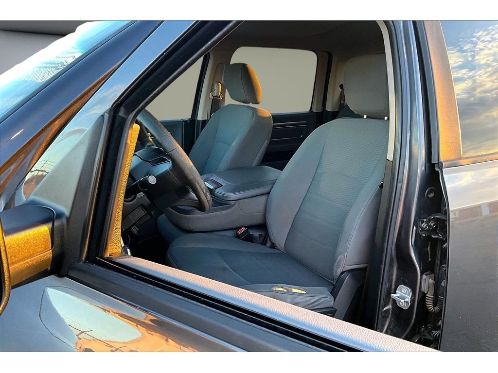 Used 2017 RAM 1500 Classic SLT image 24