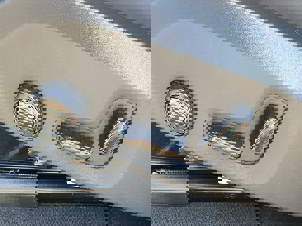 Certified 2026 Volvo XC90 B6 Plus w/ Protection Package Premier image 16