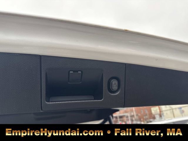 Used 2020 Cadillac Escalade Luxury w/ LPO, Radiant Package image 7