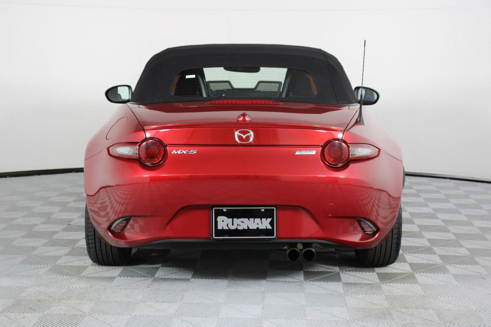 Used 2016 MAZDA MX-5 Miata Grand Touring image 6