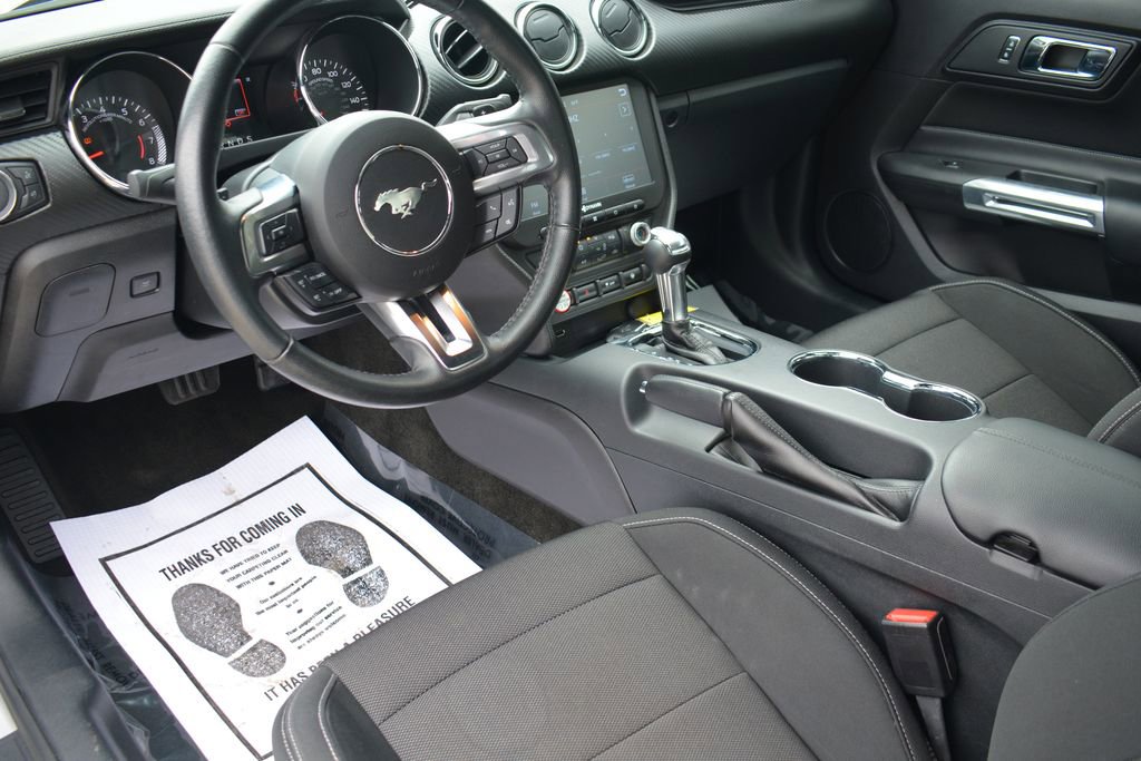 Used 2016 Ford Mustang Coupe w/ Equipment Group 051A image 9