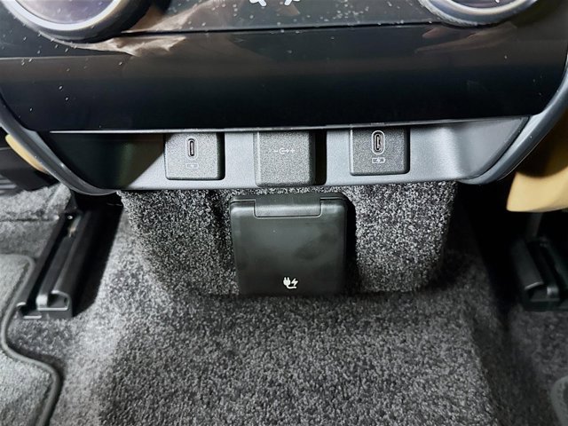 New 2026 Land Rover Range Rover SE image 28
