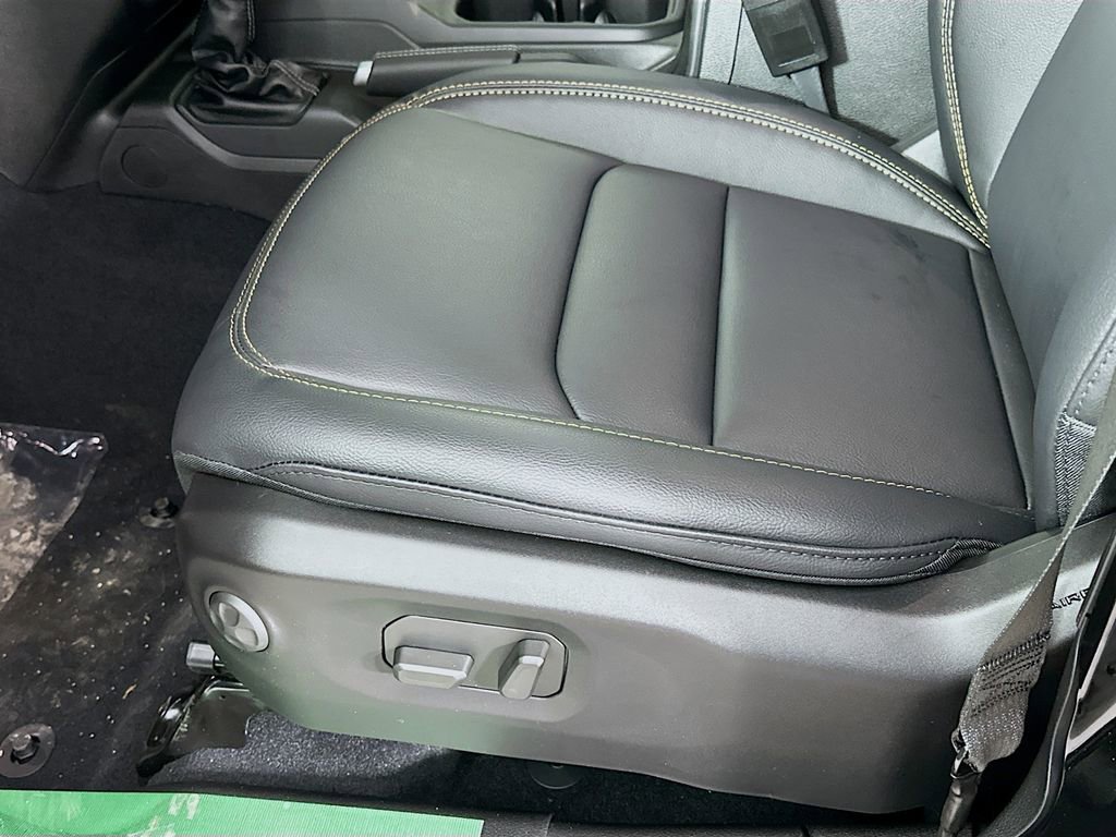 New 2026 Jeep Gladiator Sahara image 26